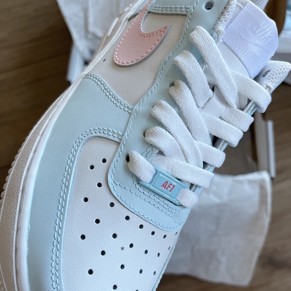 Nike Air Force 1 low custom pale pink / light blue - Picture 4 of 4